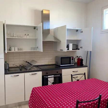 Aux Deux Colombes Avec Balcon Et Garage * Pamiers