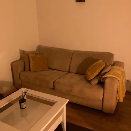 Apartment Aux Deux Colombes Avec Balcon Et Garage *